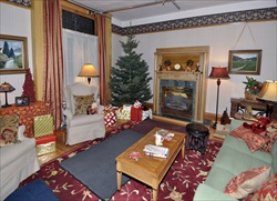 October 30 - Christmas Movie filmed B&B (Renolds House).