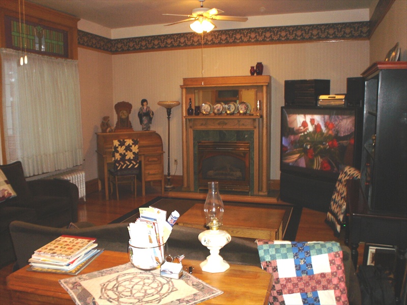 Common Area Living Room.